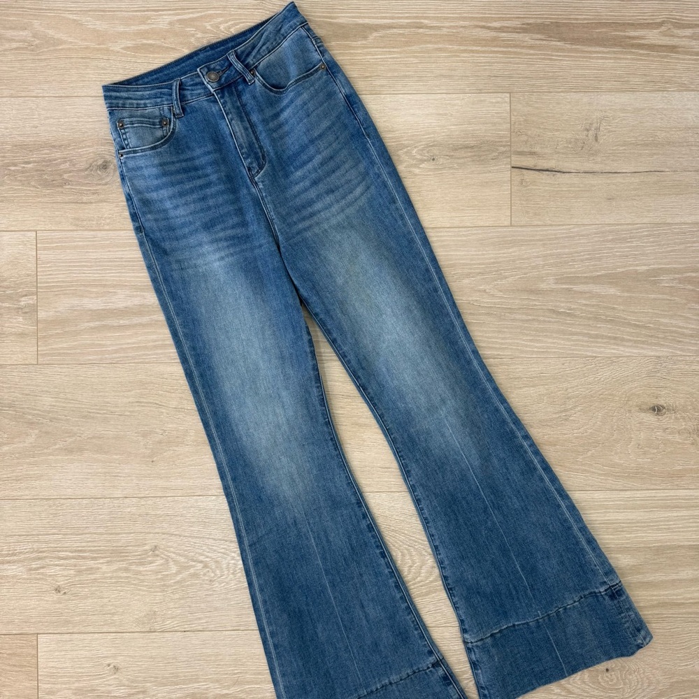Commense High Rise Wide Leg Flare Jean